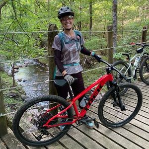 Meet your Posher, Monica